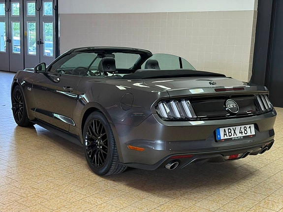 Ford Mustang 5 of 27