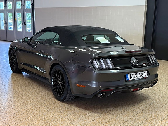 Ford Mustang 25 of 27