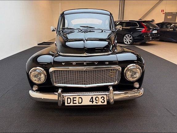 Volvo PV 3 of 5