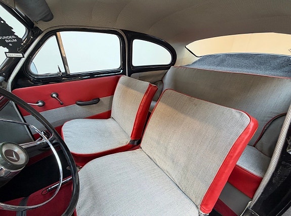 Volvo PV 7 of 11