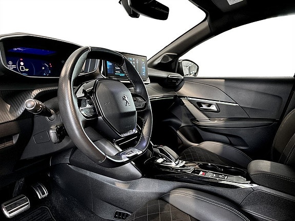 Peugeot e-208 5 of 5