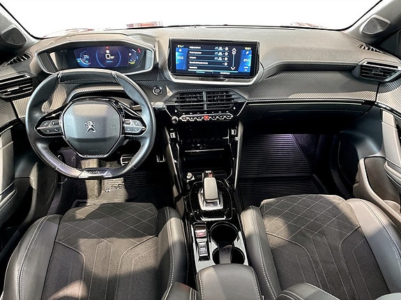 Peugeot e-208 6 of 17