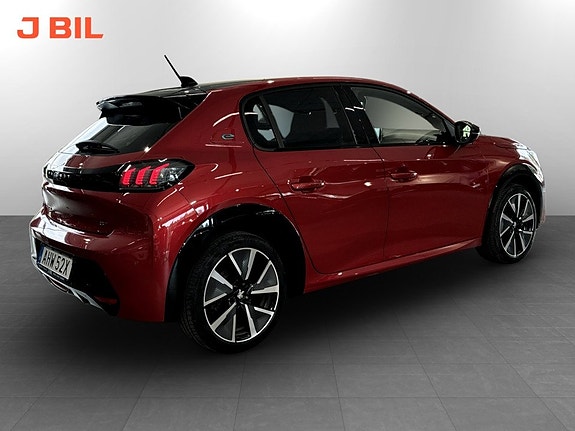 Peugeot e-208 3 of 5