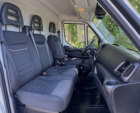 Iveco 35-140 9 of 20