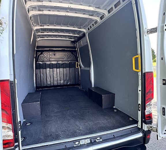 Iveco 35-140 16 of 20