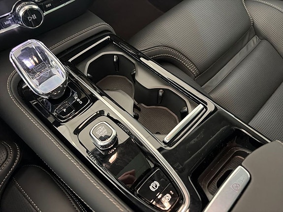 Volvo V60 17 of 21