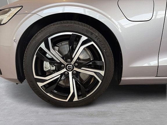Volvo V60 8 of 21