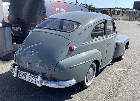 Volvo PV 2 of 5
