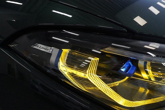 BMW M8 6 of 12