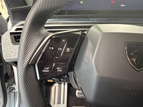 Peugeot 5008 7 of 9