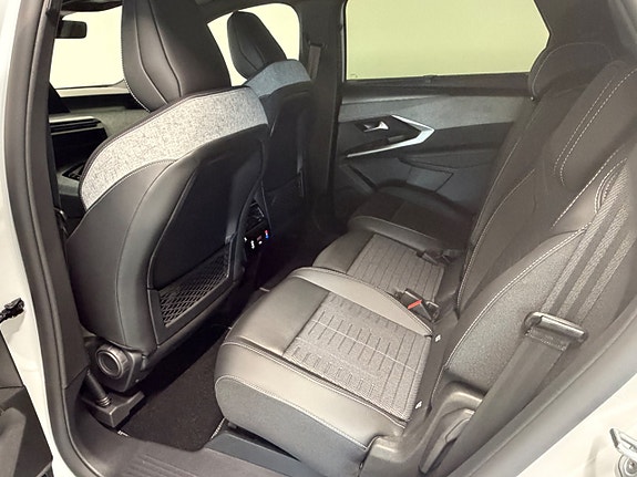 Peugeot 5008 5 of 5