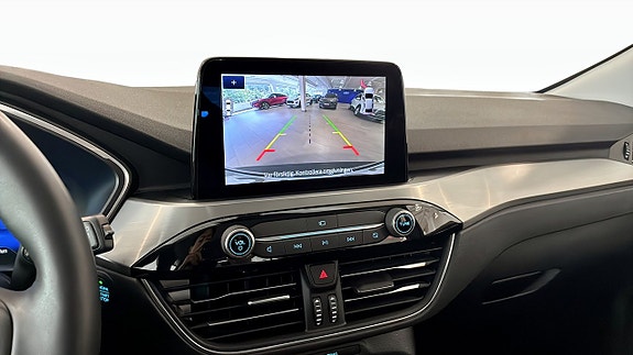 Ford Kuga 12 of 12