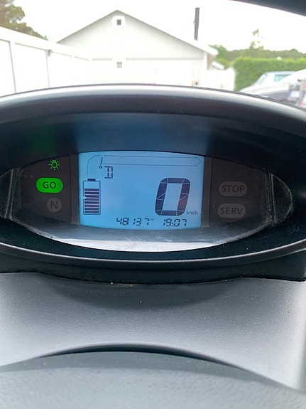 Renault Twizy Urban 80 2 of 6