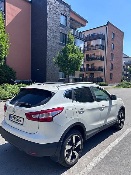 Nissan Qashqai 4 of 5