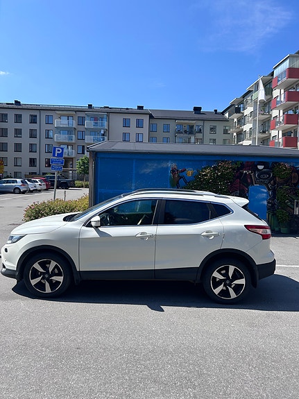Nissan Qashqai 2 of 5