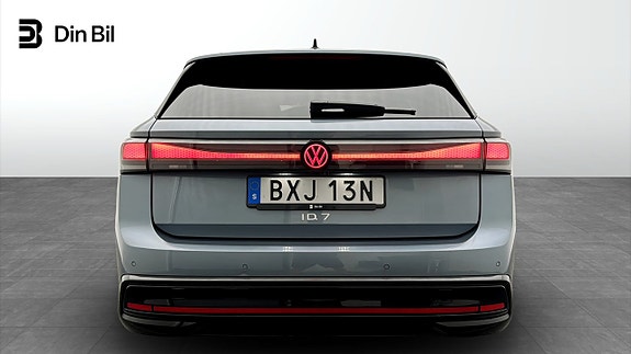 Volkswagen ID.7 5 of 5