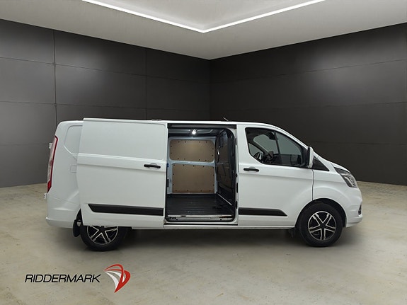 Ford Transit Custom 11 of 27