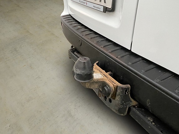 Ford Transit Custom 13 of 27