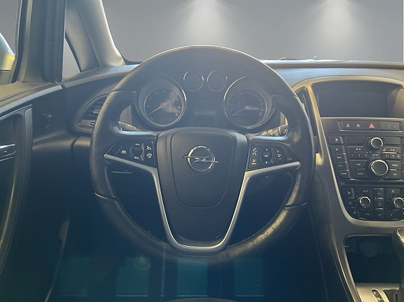 Opel Astra 12 of 25
