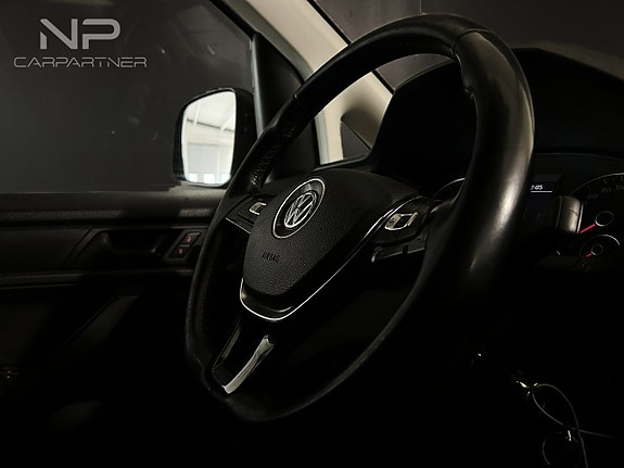 Volkswagen Caddy Maxi 13 of 23