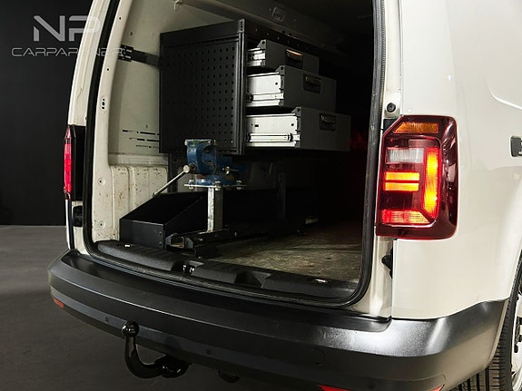 Volkswagen Caddy Maxi 7 of 23