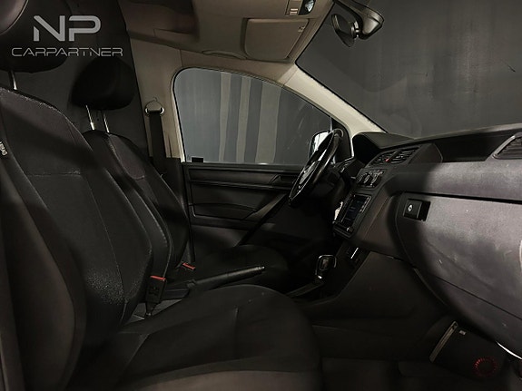 Volkswagen Caddy Maxi 11 of 23