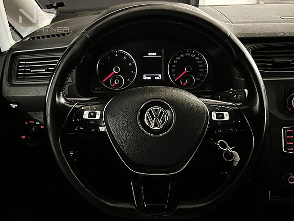 Volkswagen Caddy Maxi 14 of 23