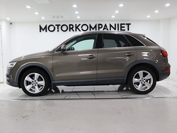 Audi Q3 3 of 5