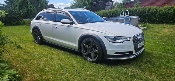 Audi A6 allroad 2 of 5