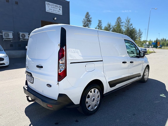 Ford Transit Connect 13 of 26