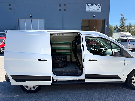 Ford Transit Connect 24 of 26