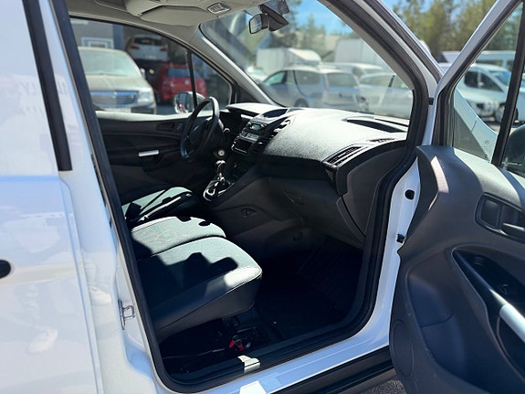 Ford Transit Connect 25 of 26