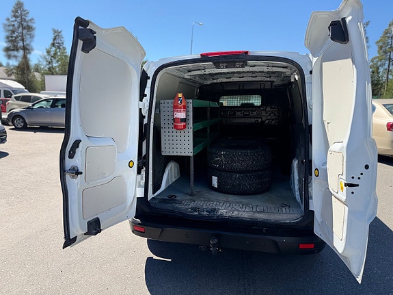 Ford Transit Connect 23 of 26
