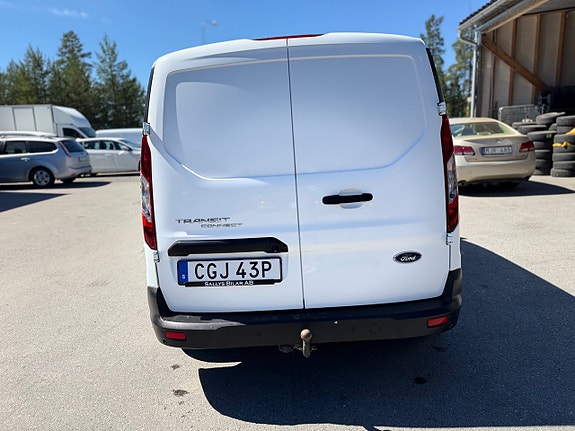 Ford Transit Connect 12 of 26