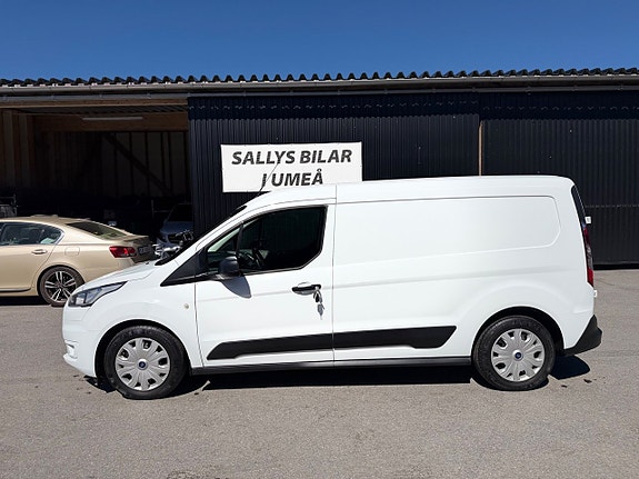 Ford Transit Connect 8 of 26