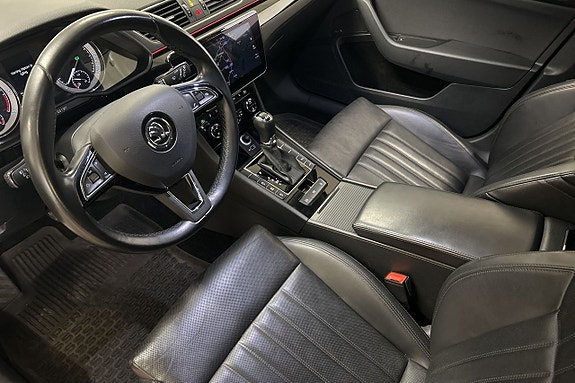 Skoda Superb 11 of 30