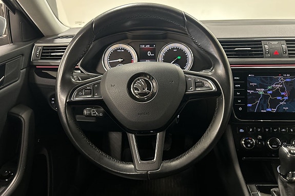 Skoda Superb 14 of 30