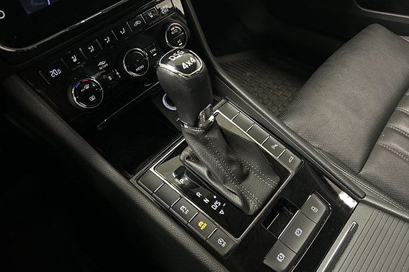 Skoda Superb 23 of 30