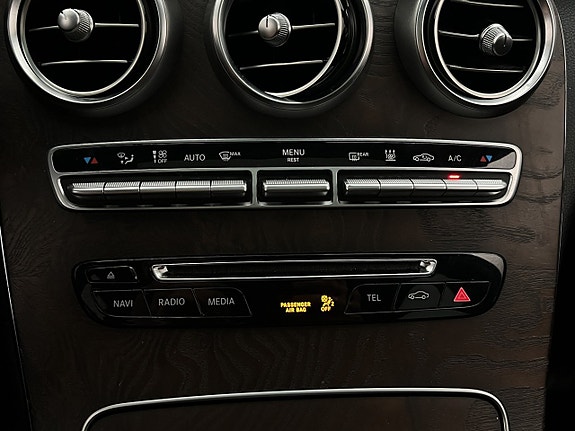 Mercedes-Benz GLC220 d 26 of 30