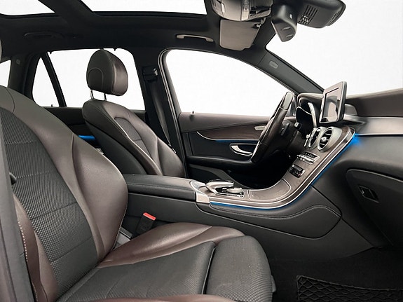 Mercedes-Benz GLC220 d 14 of 30