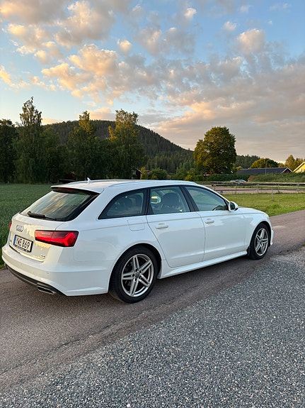 Audi A6 2 of 5