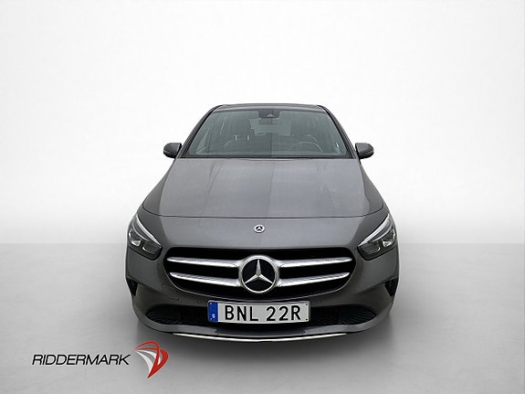 Mercedes-Benz B180 5 of 5