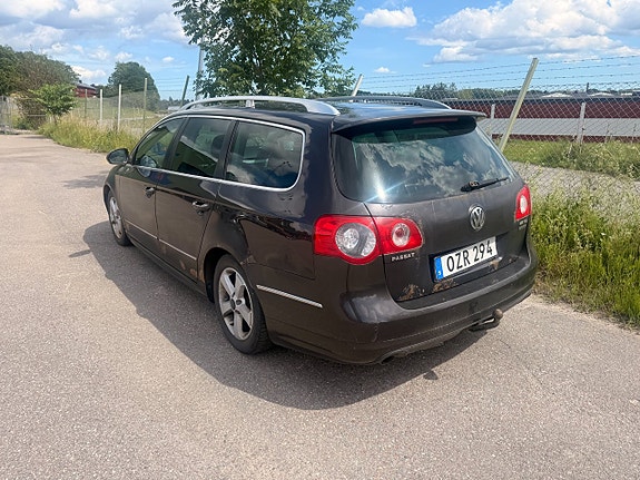 Volkswagen Passat 4 of 5