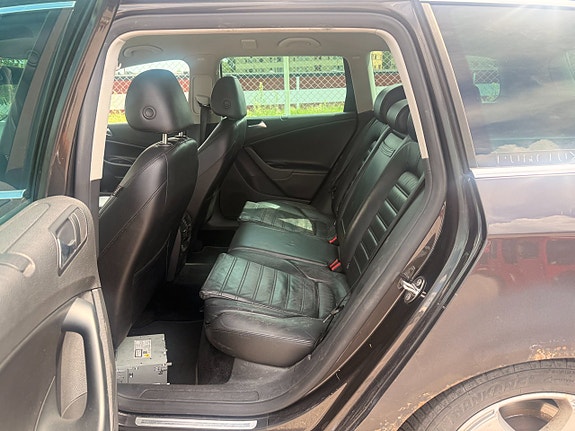 Volkswagen Passat 7 of 7