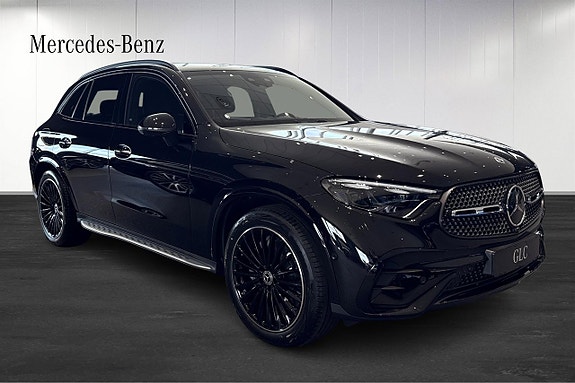 Mercedes-Benz GLC300 e 2 of 5