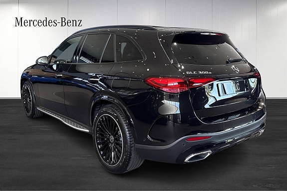 Mercedes-Benz GLC300 e 3 of 5