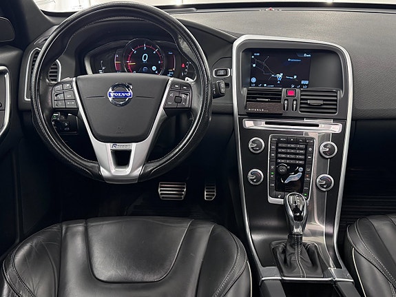 Volvo XC60 25 of 27