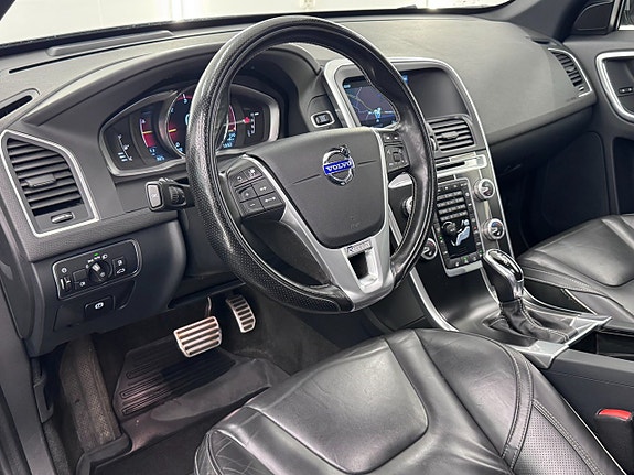 Volvo XC60 9 of 27
