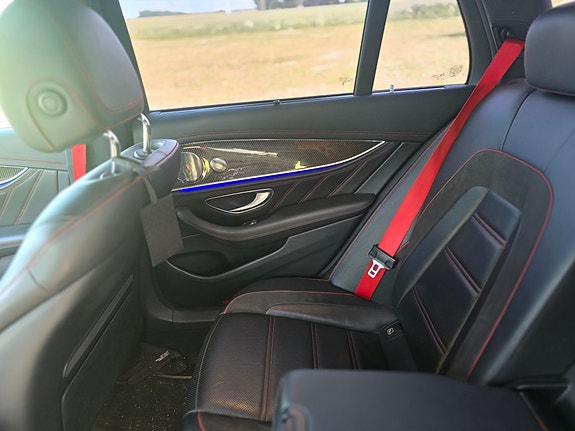 Mercedes-Benz E53 12 of 18