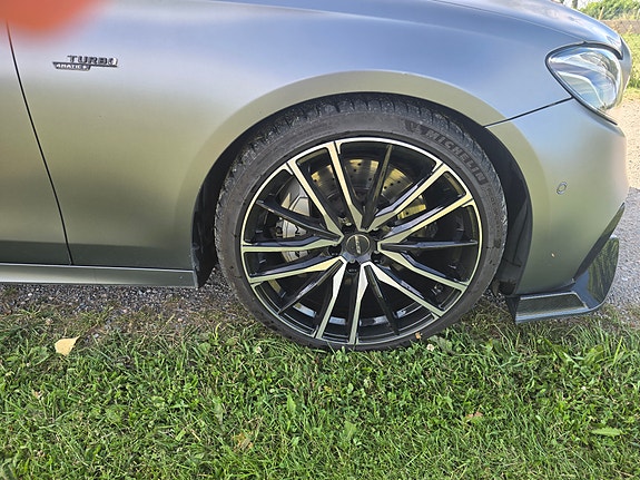 Mercedes-Benz E53 5 of 5